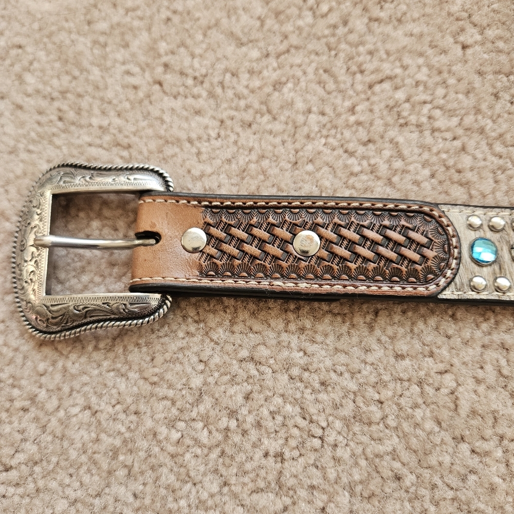 Nocona Youth Western Belt, Blue Silver On White Cowhide, Size 24 - Picture 4 of 5